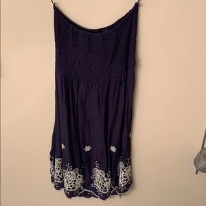 Raviya dark blue tunic with white crochet design.